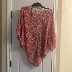 Max Studio top. Multiple colors. Nice condition